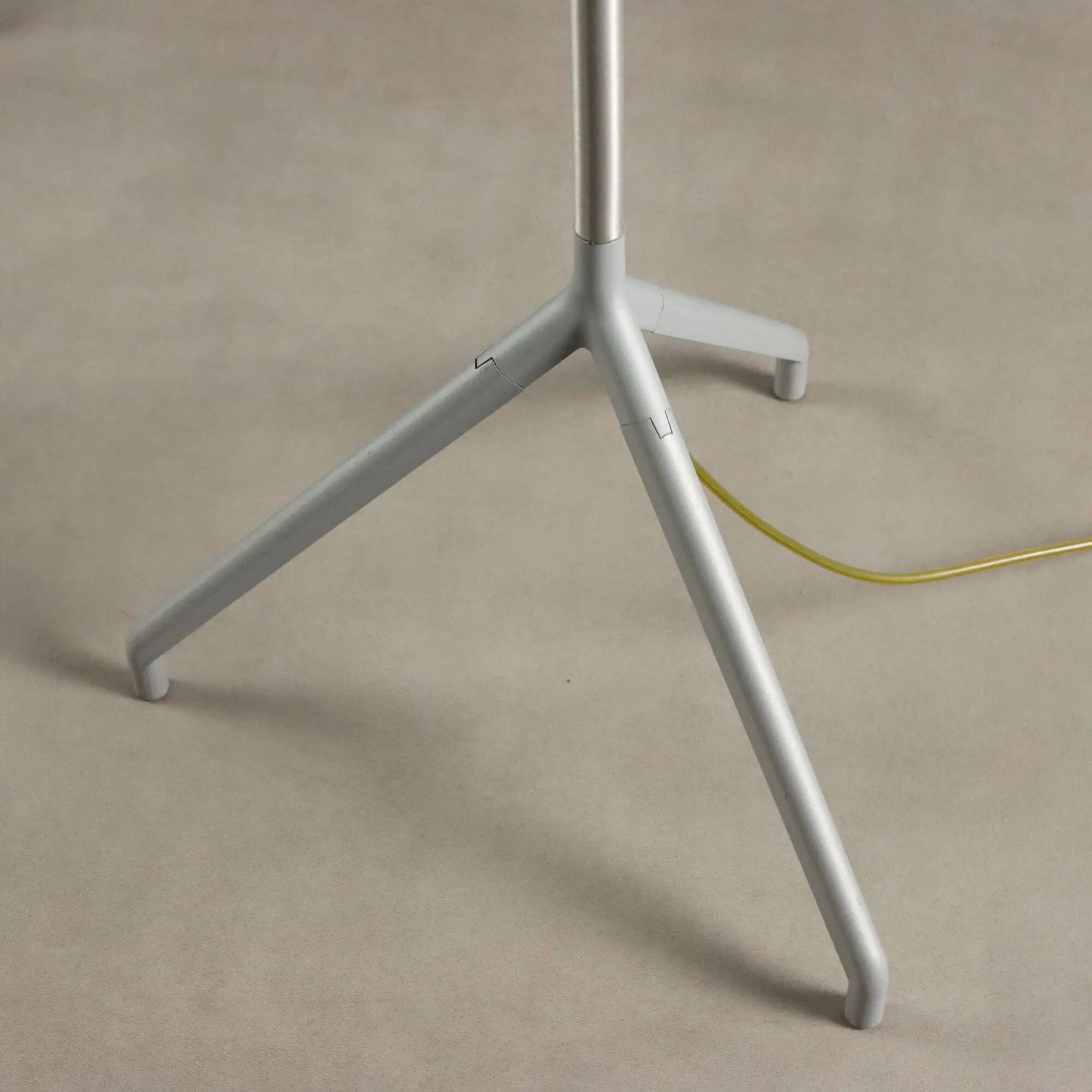 Luceplan Lola D15 floor lamp, vintage design, Meda & Rizzato, Italy, 1990s.