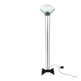 Lampe de sol en acier italien avec plaque en verre des années 1980.