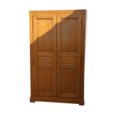 Armoire parisienne