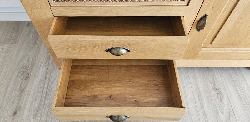 Buffet / TV unit in solid oak with a caned door.