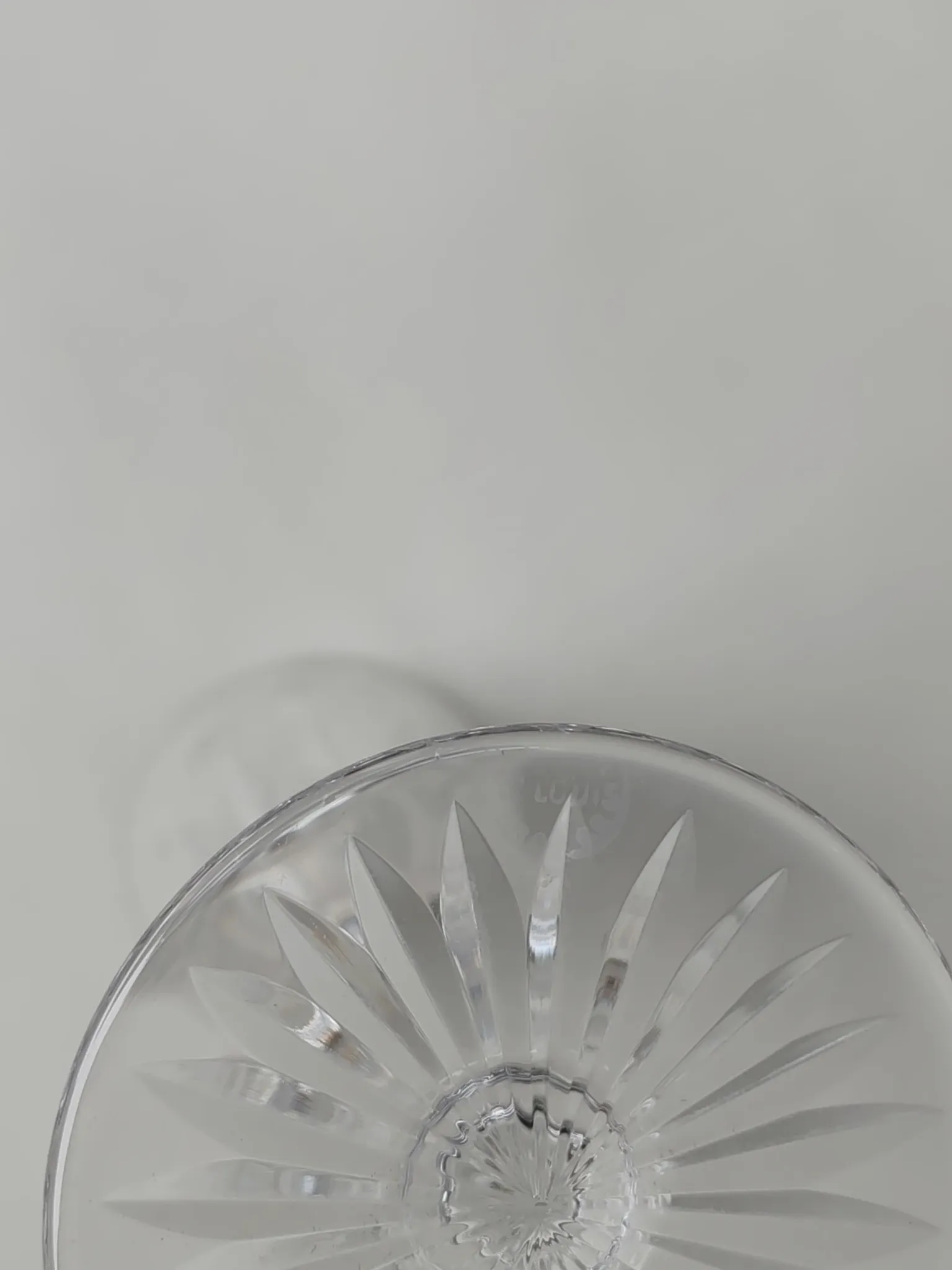 3 crystal champagne flutes from Saint Louis, Tommy model. 205 cm.