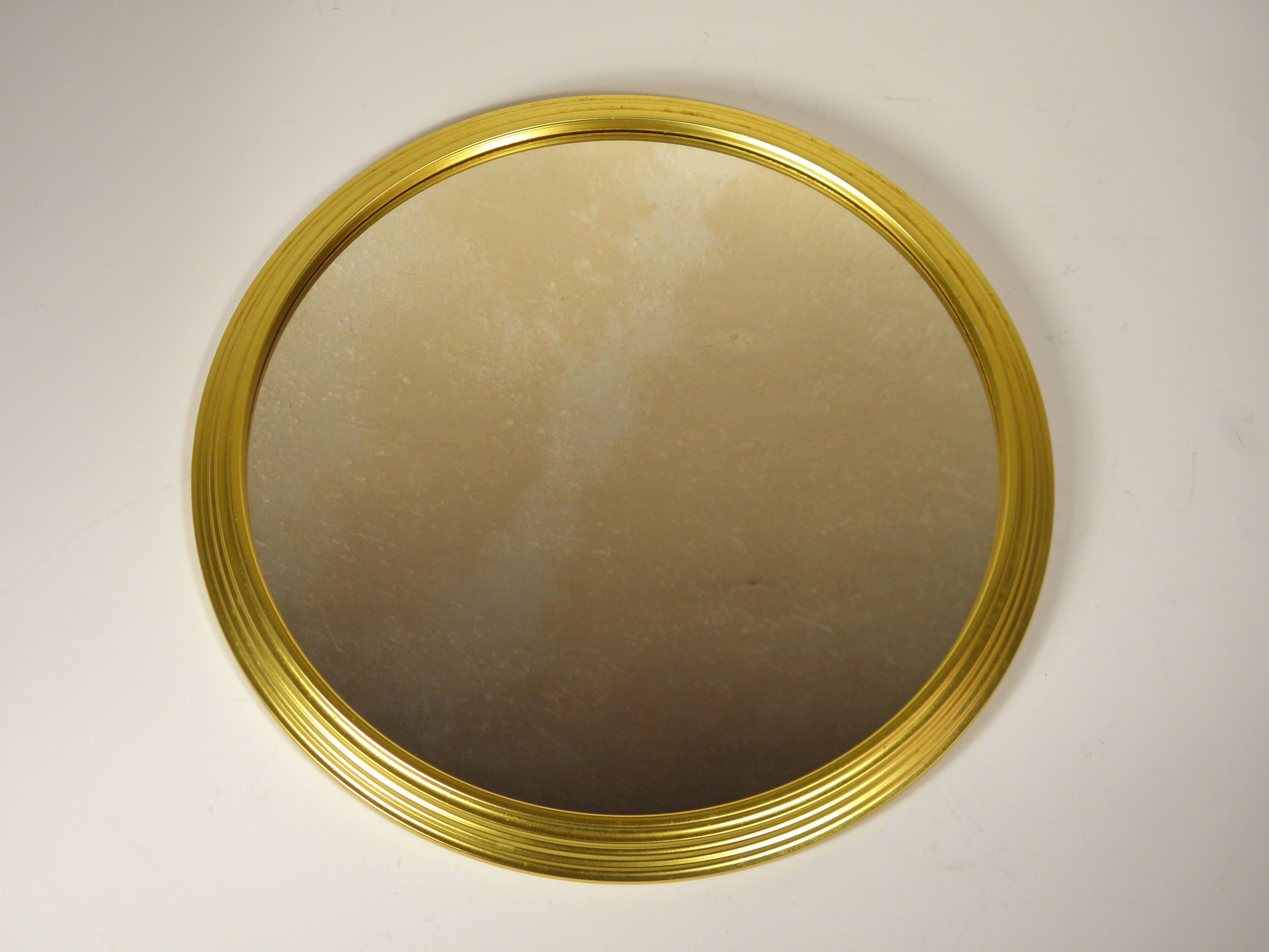 Round gold metal mirror 31 cm