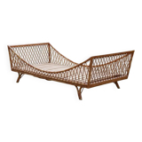 Rattan bed