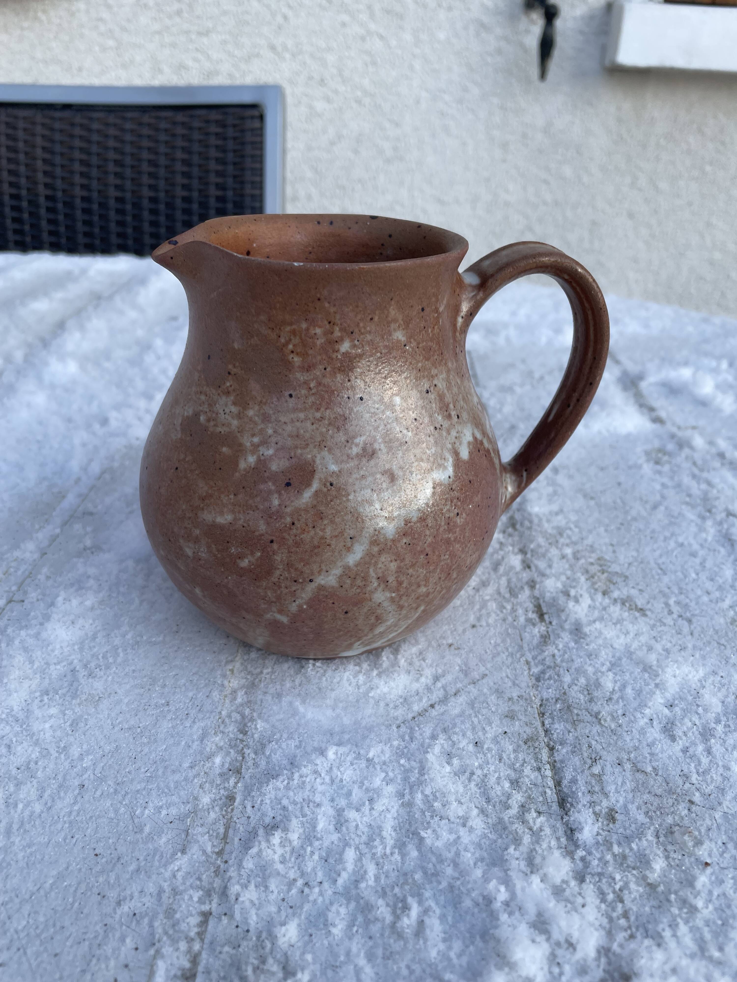Set of 17 decorative items