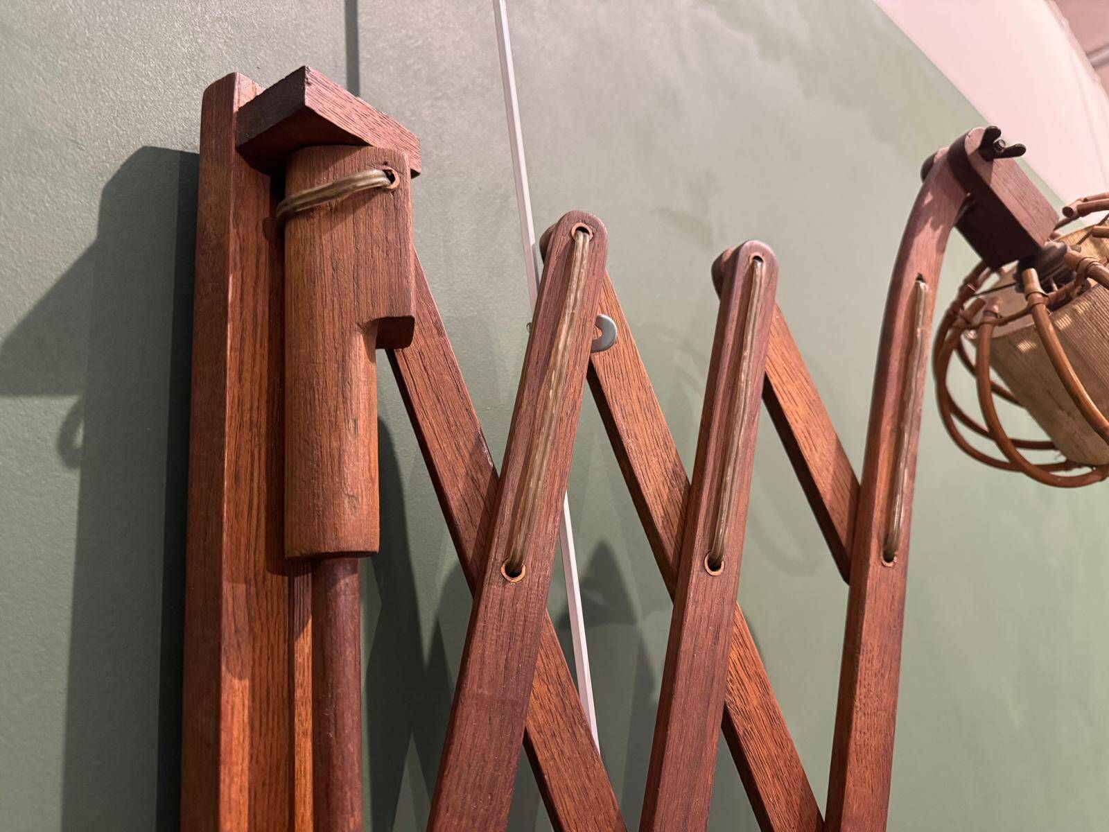 Vintage accordion wall lamp in wood, rattan and fabric