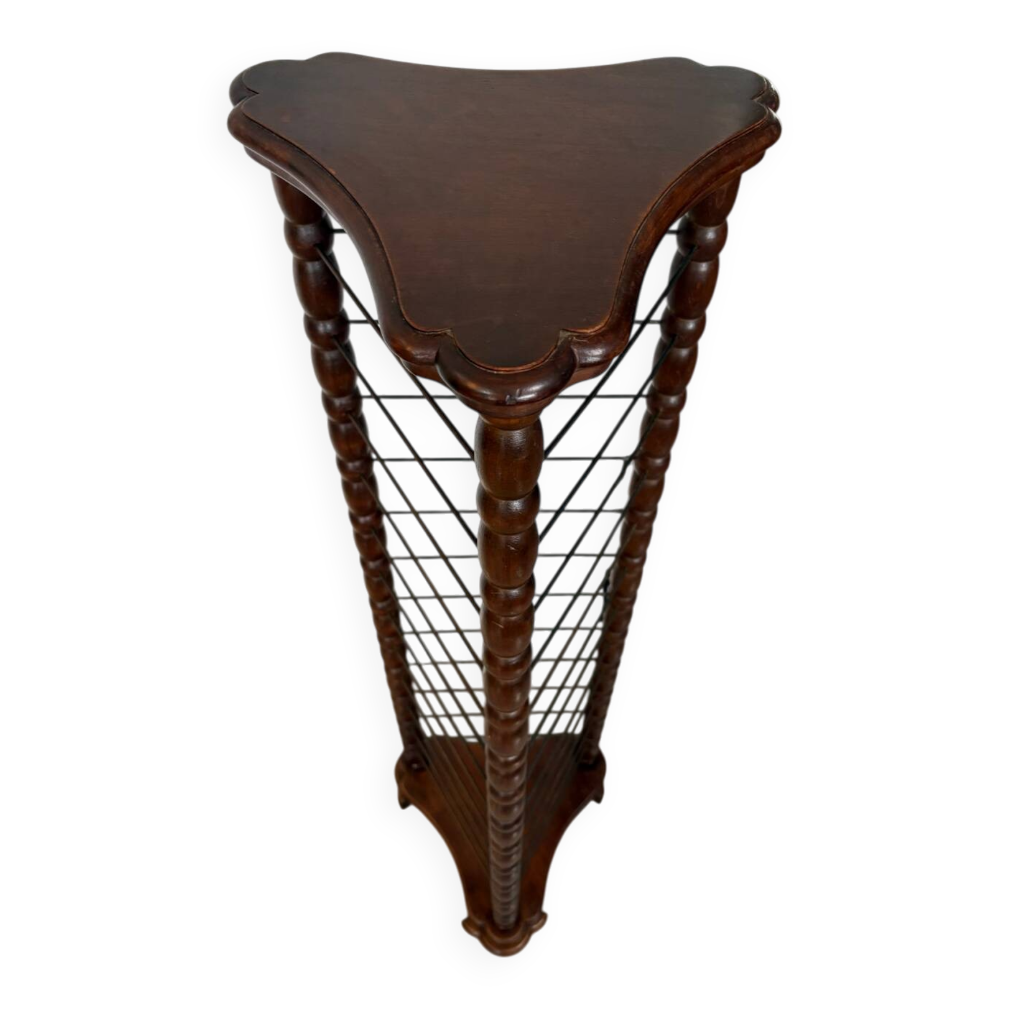 Turned wooden display stand, late 19th - early 20th century.