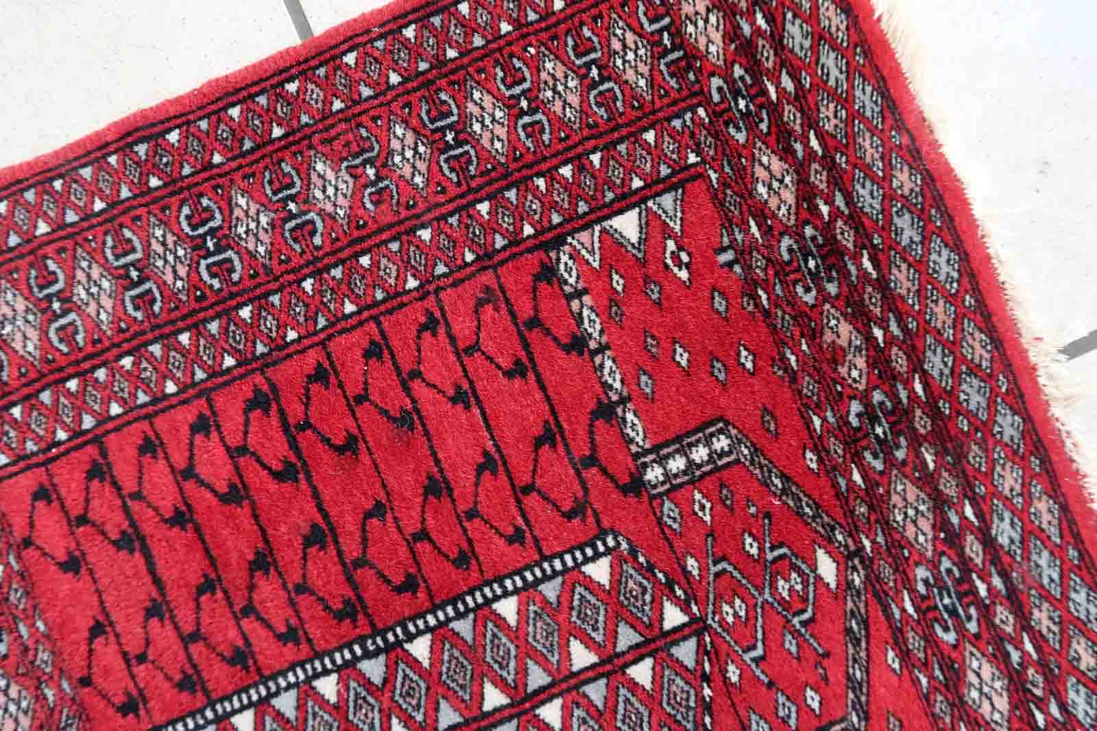 Handmade Pakistani Lahore vintage rug 64cm x 88cm 1970s