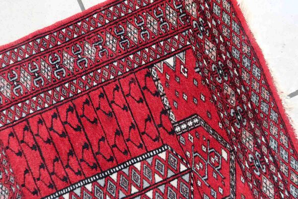 Handmade Pakistani Lahore vintage rug 64cm x 88cm 1970s