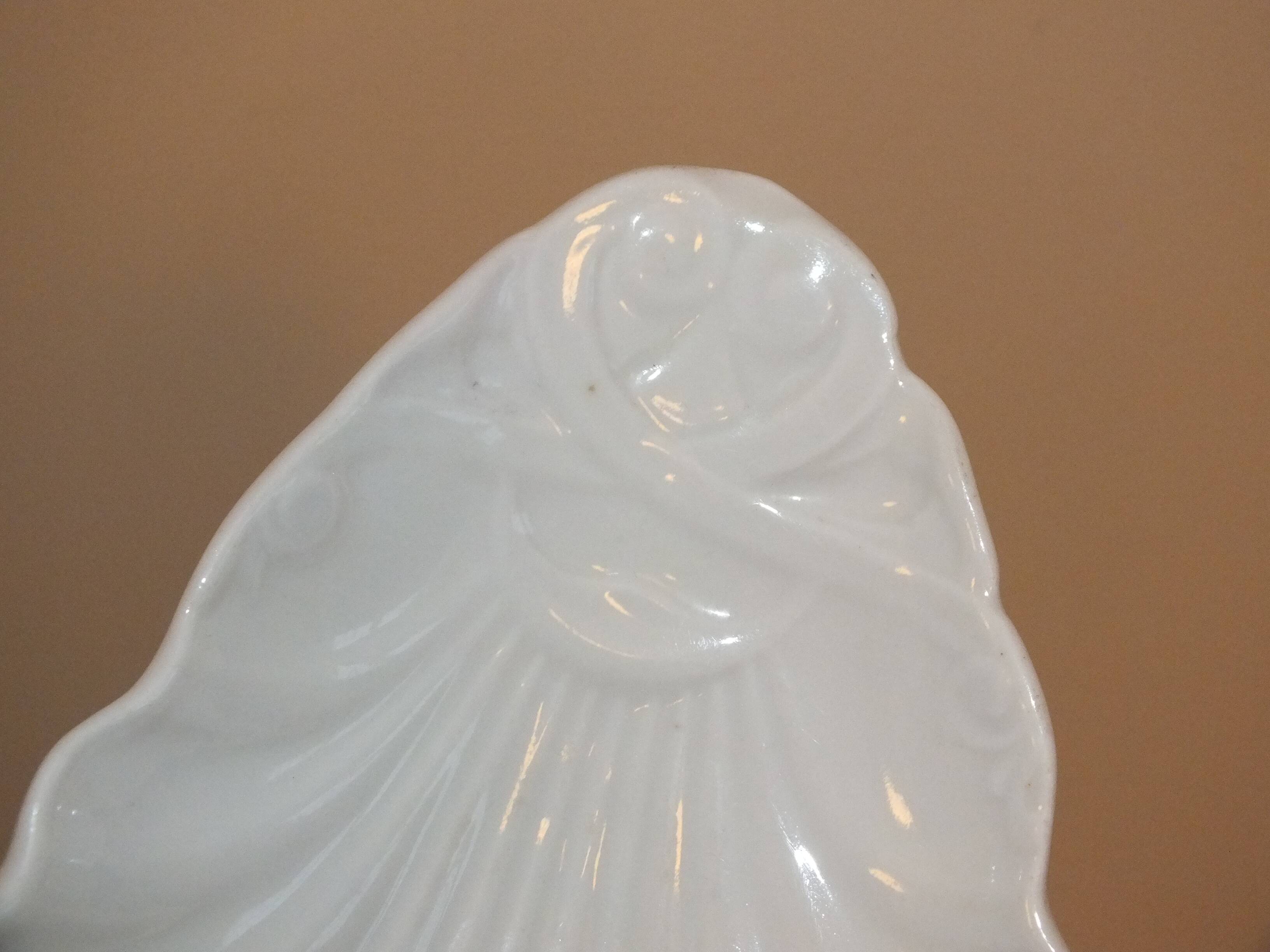 Paris white porcelain bowl, shell butter dish
