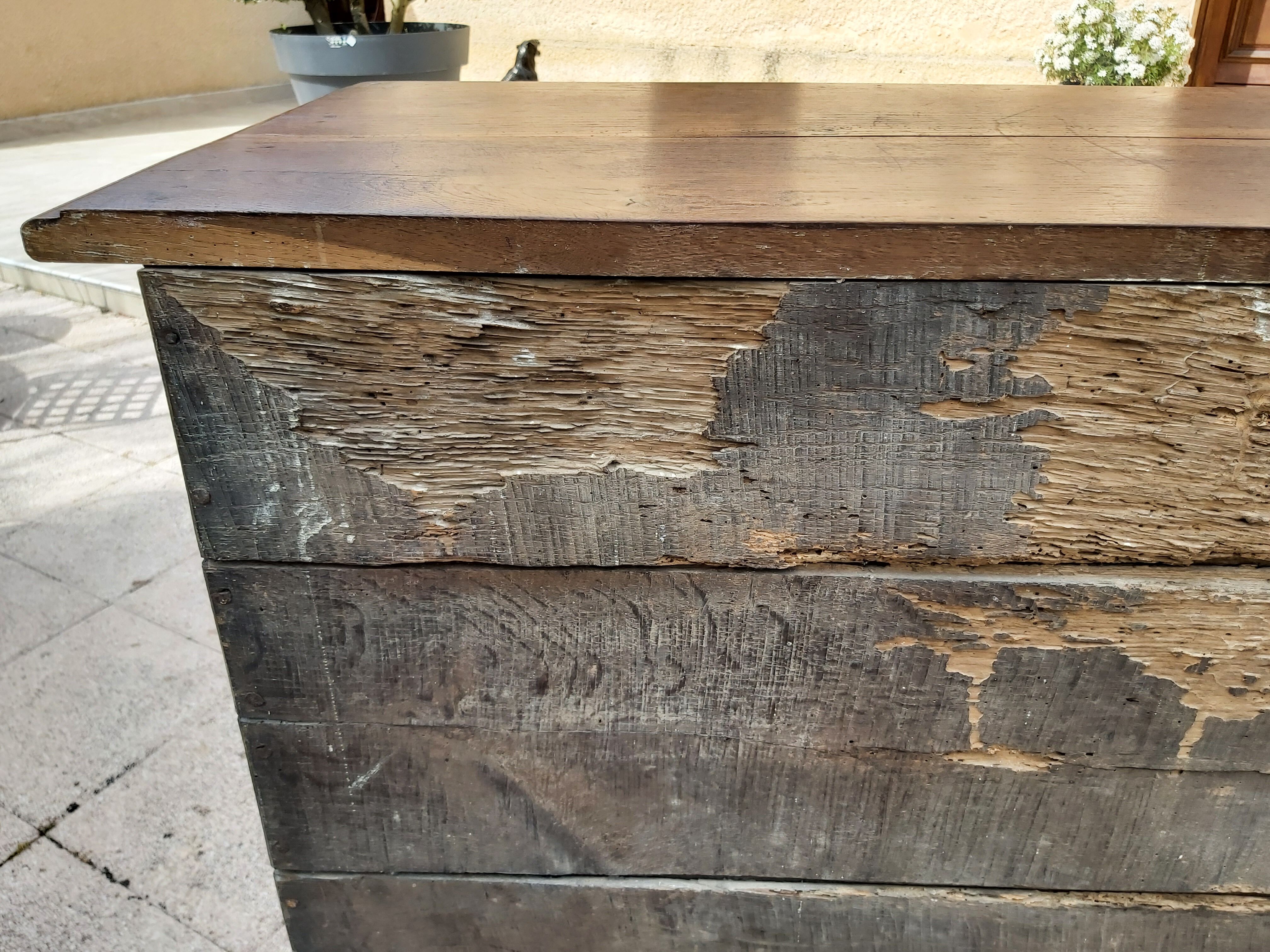Eighteenth century oak buffet