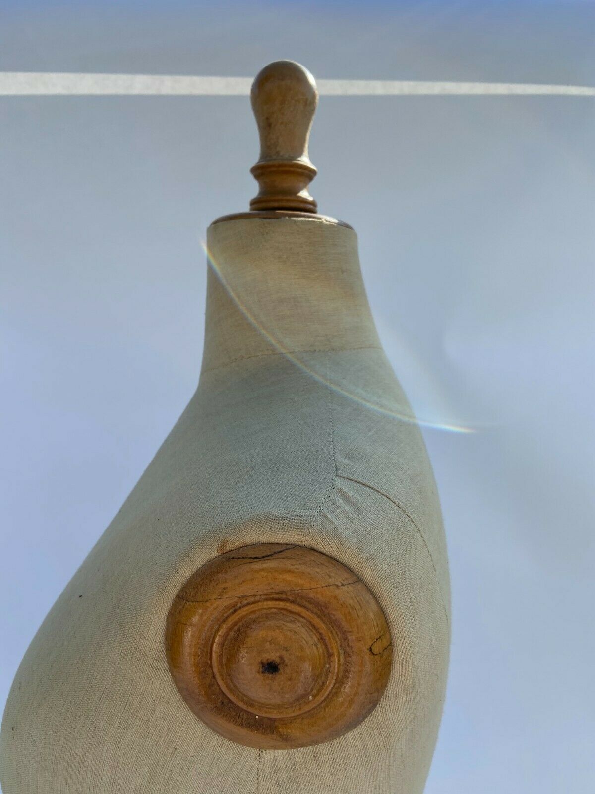 Mannequin of couture 1900 fabric structure wood