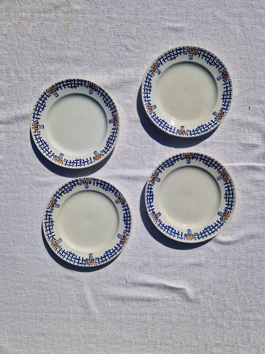 Set of 4 old dessert plates, Earthenware, Ironstone, Sté Amand