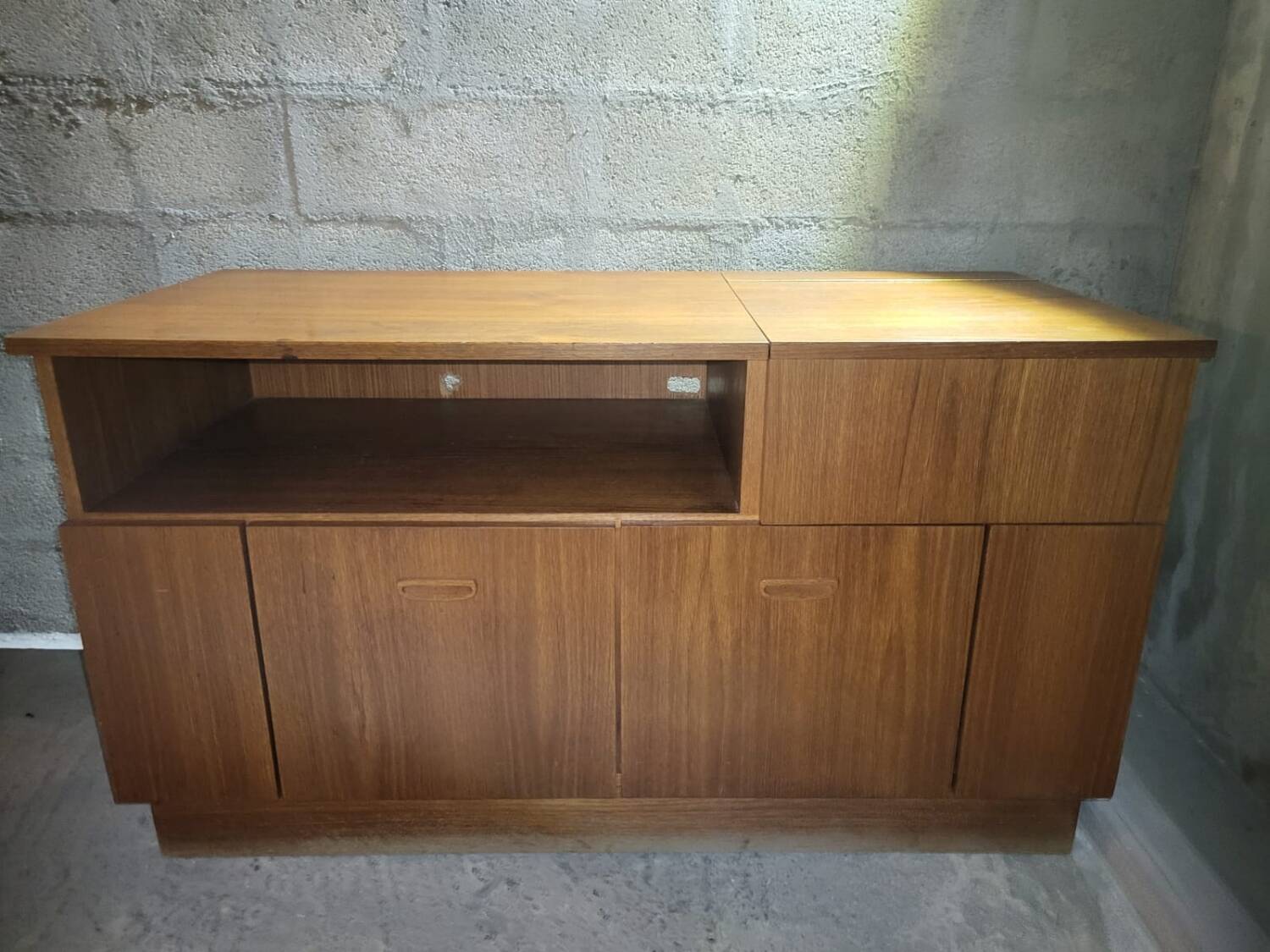 Meuble vinyles et enceintes 1960 scandinave teck