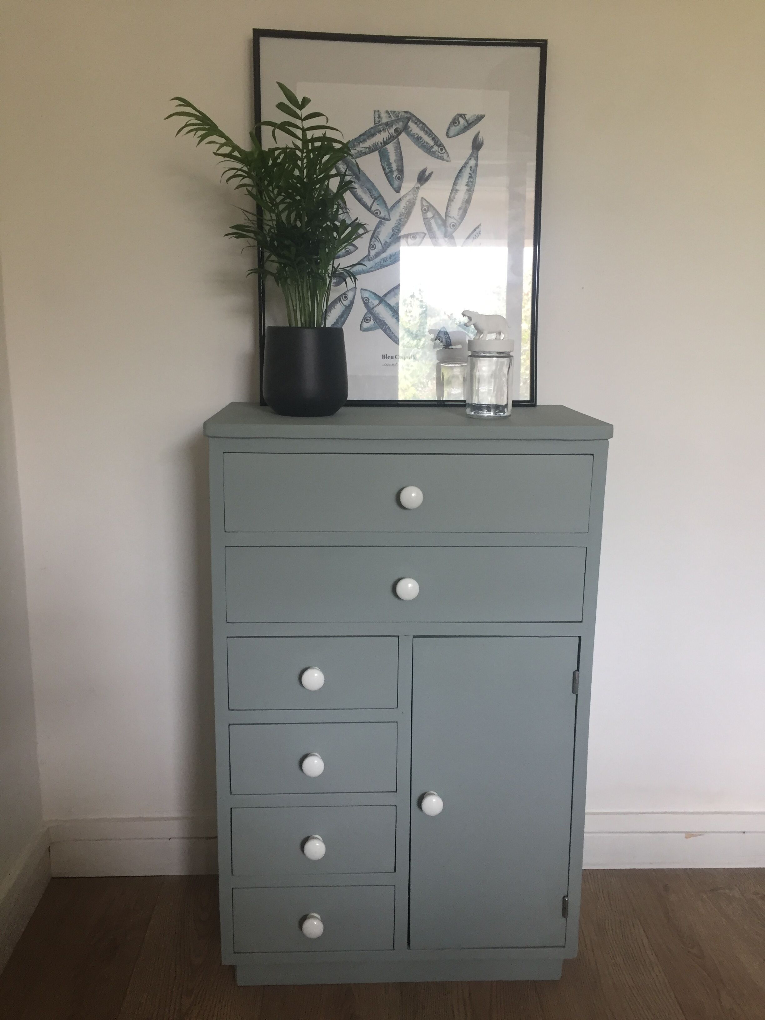 Small chest of drawers
