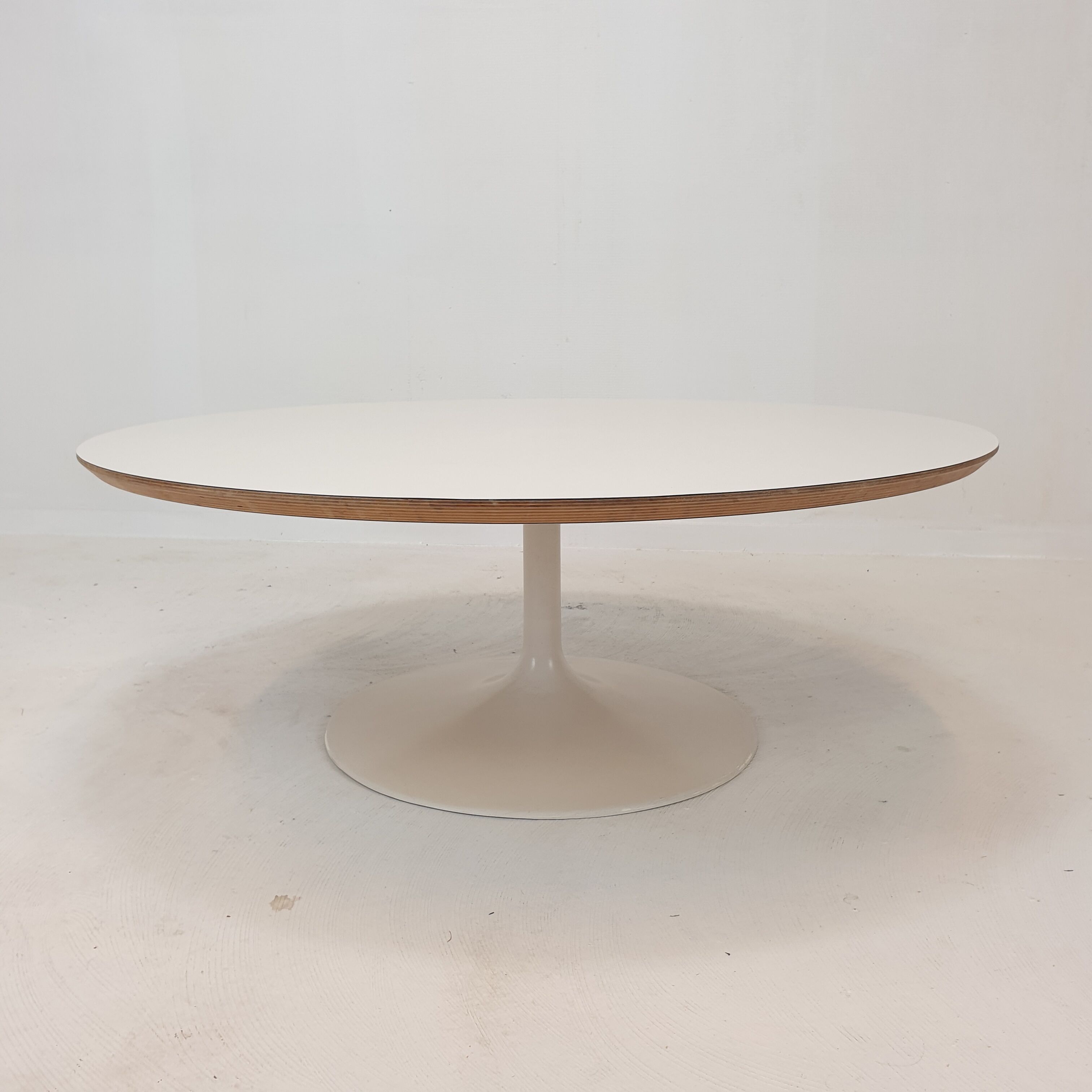 "Circle" Coffee Table by Pierre Paulin for Artifort, 1960's
