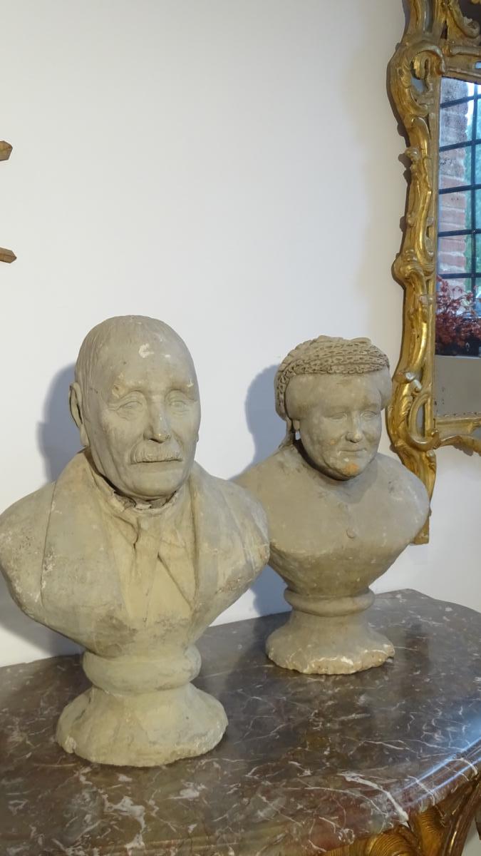 Pair of busts popular art nineteenth earthen terracotta