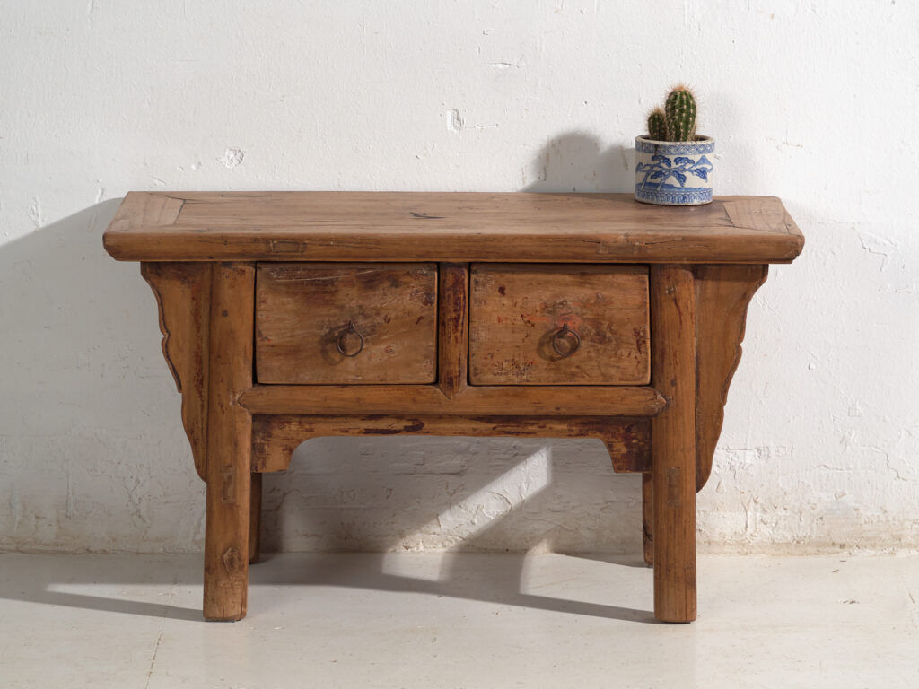 Shanxi console in elm with drawers – China, circa 1930