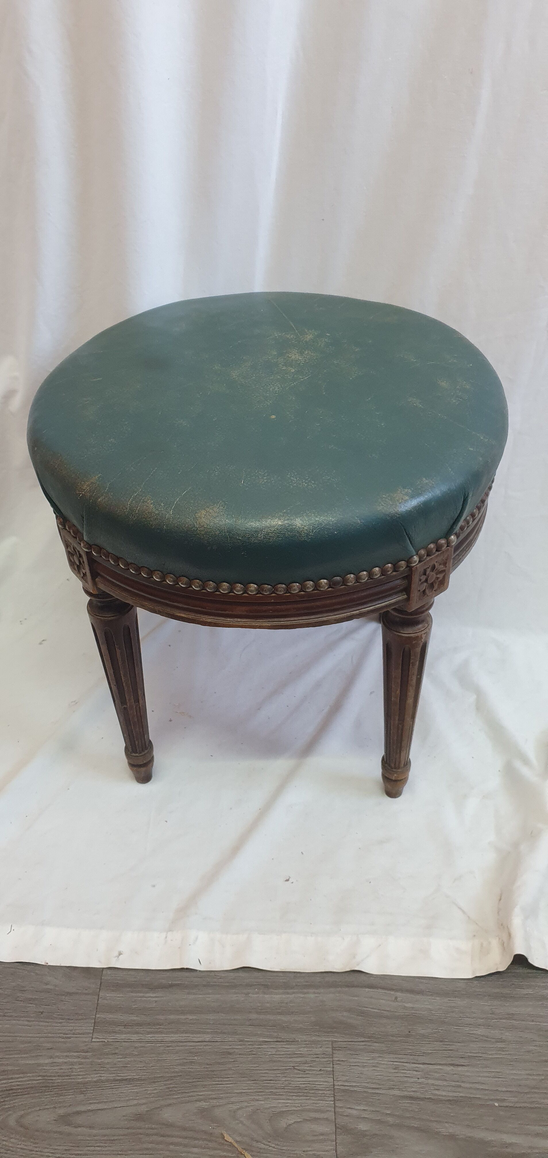 Bar leather stool