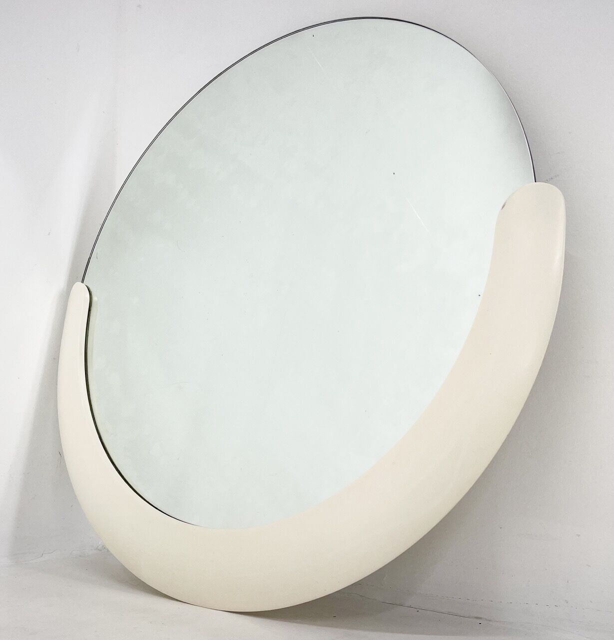 1960's Italian Round Wall Mirror, 80 cm