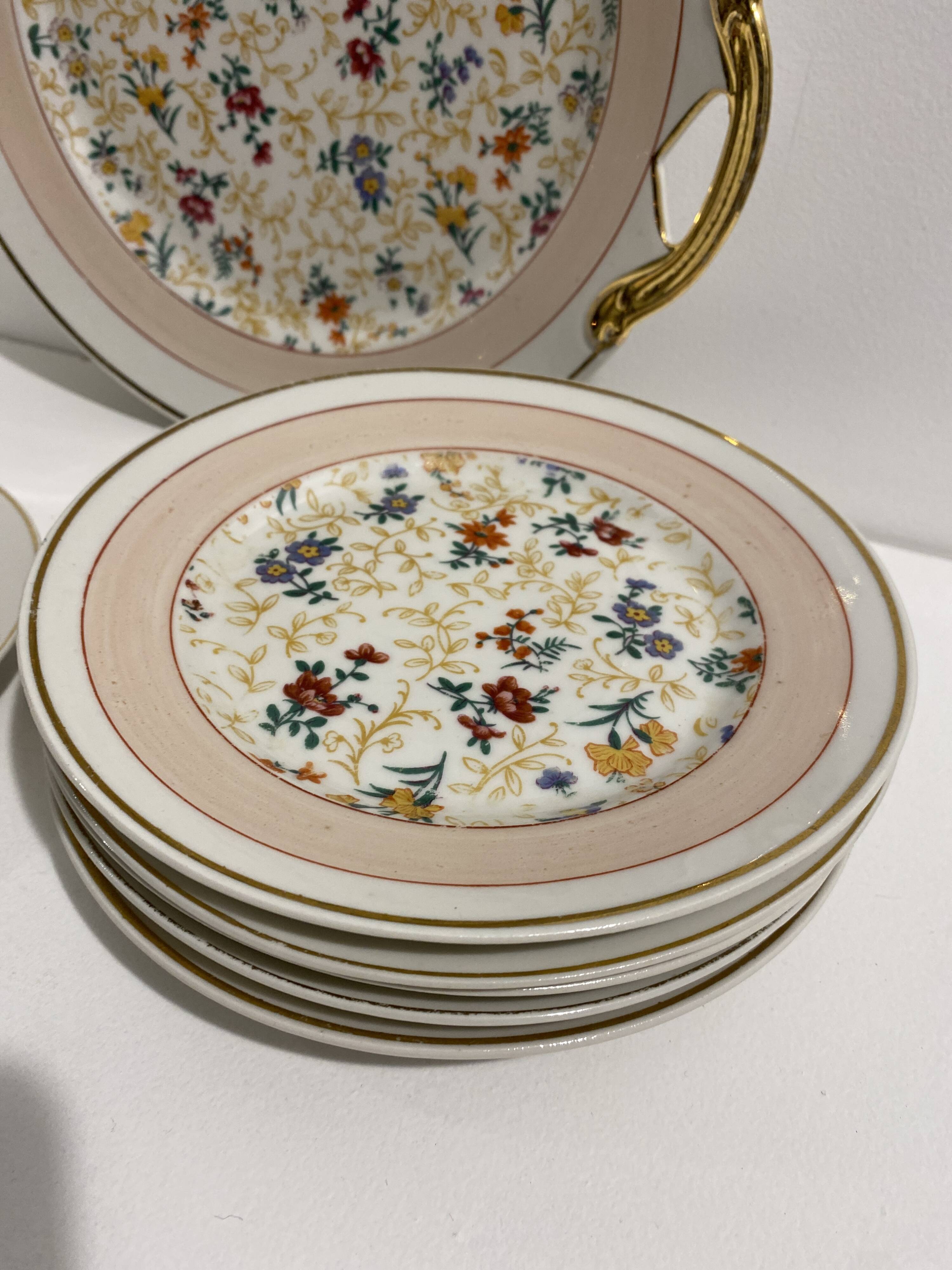 Dessert service, cake service, flowers and gilding, 6 plates and a vintage pie dish.