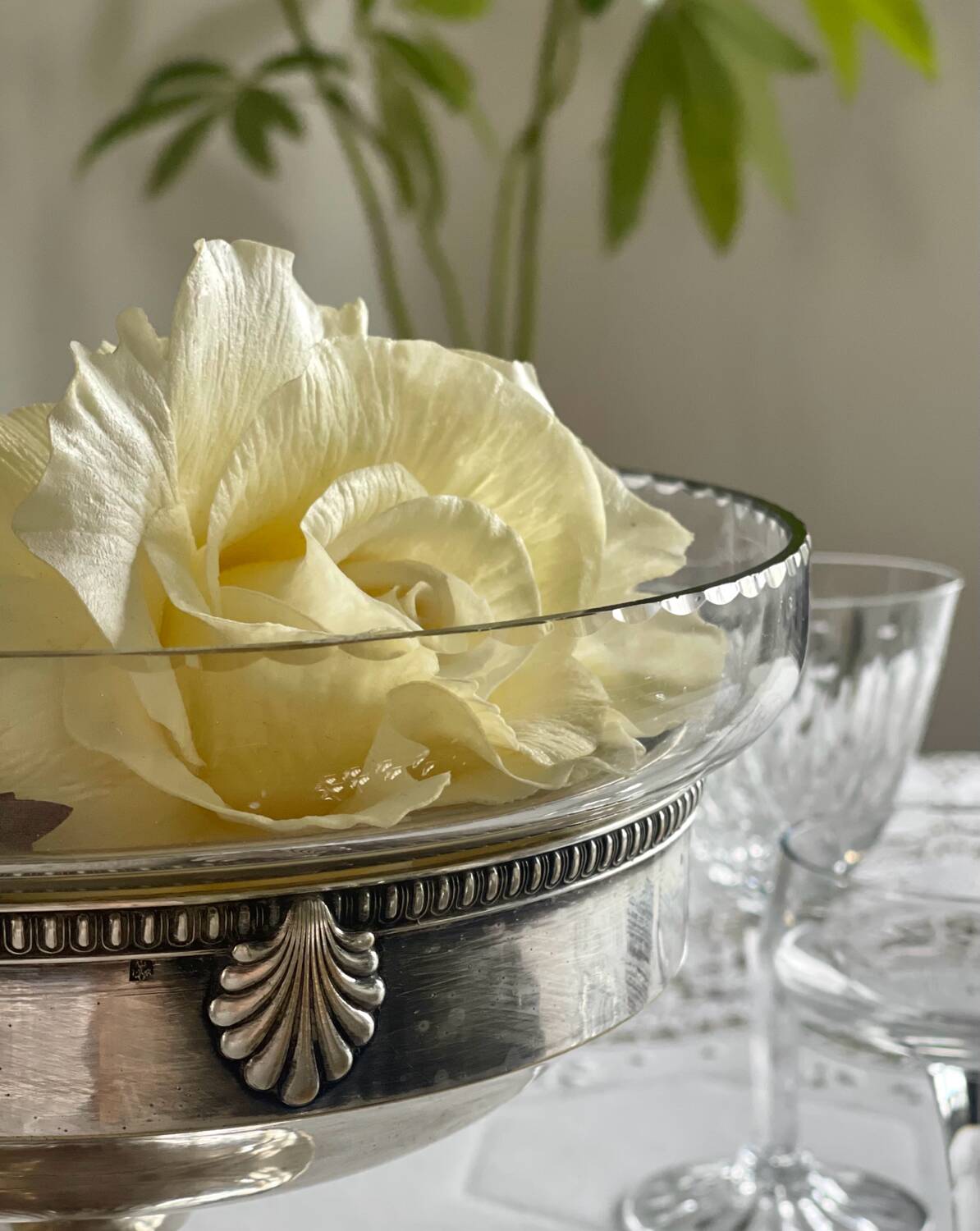 Coupe ancienne en verre et métal argenté