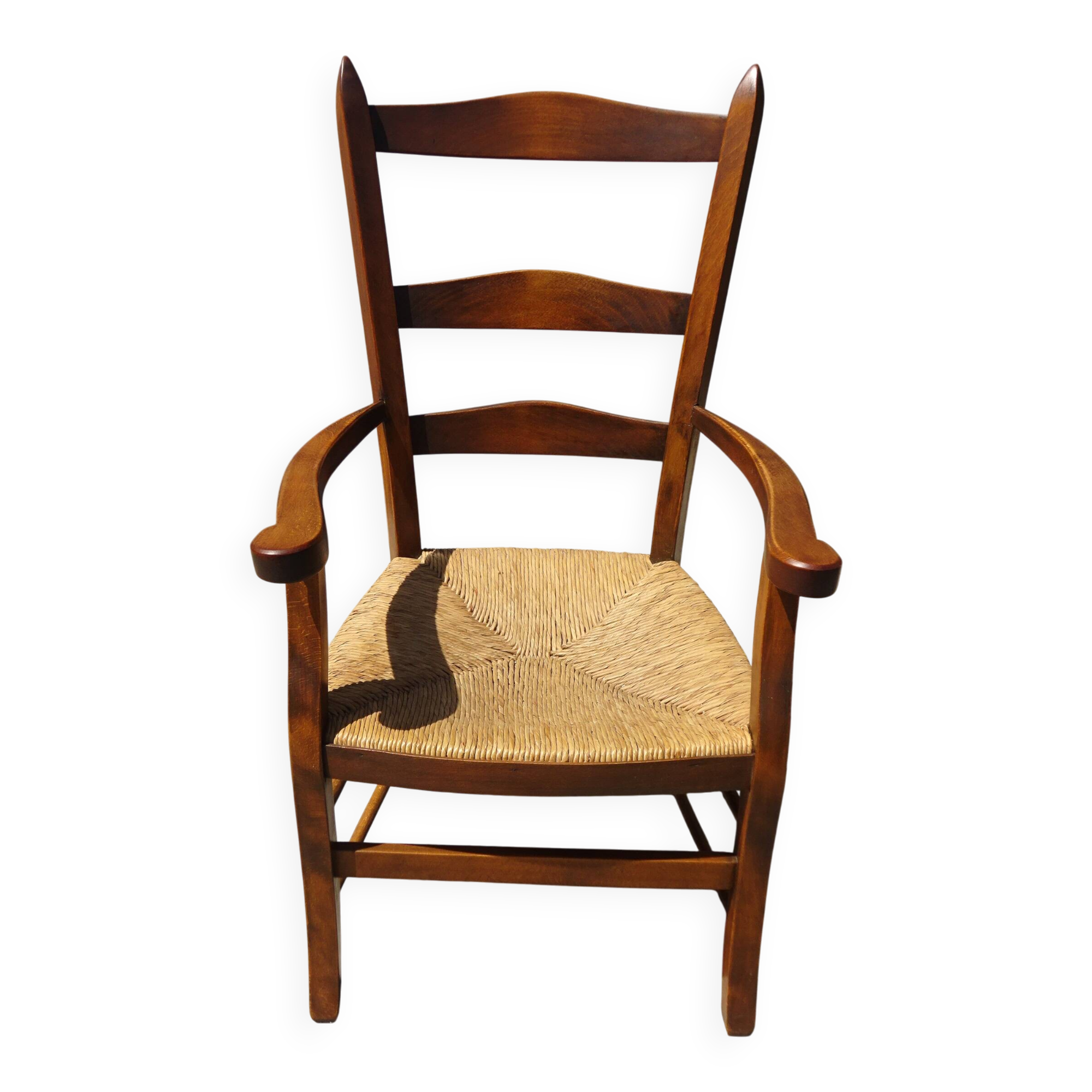 Ancien fauteuil à l'assise paillée