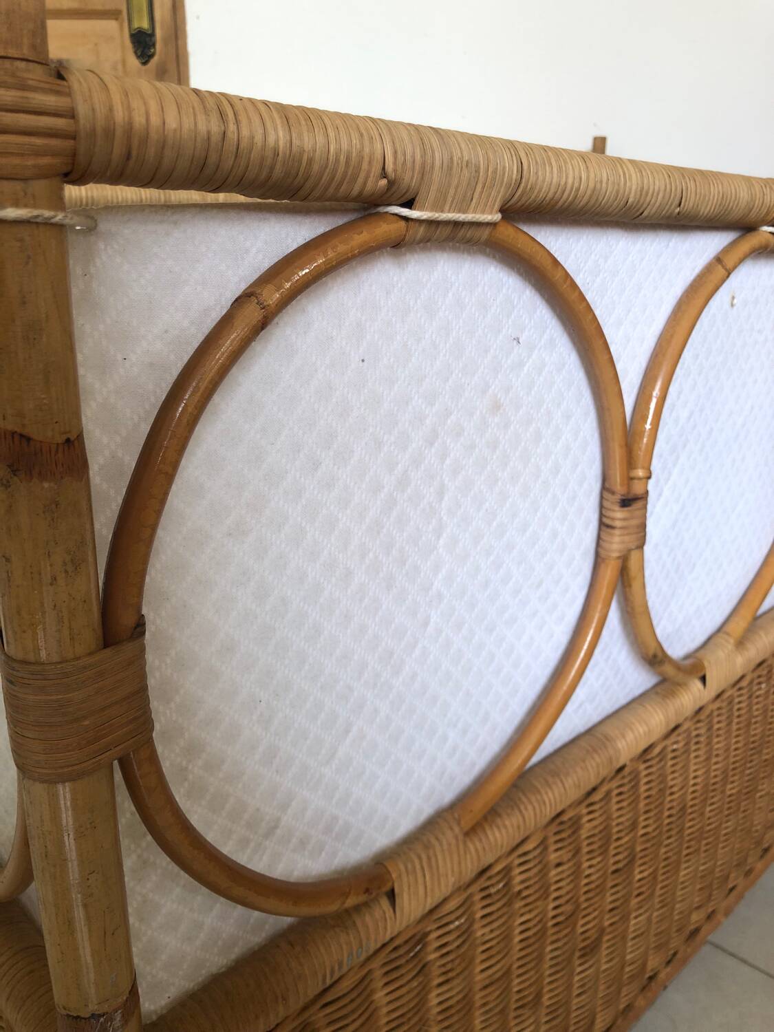 Vintage rattan baby bed