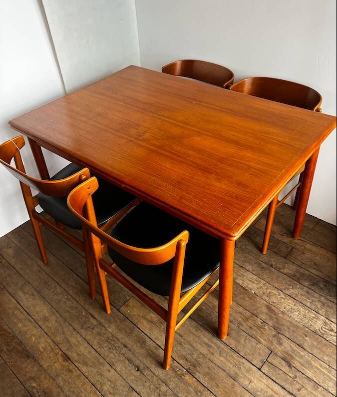 Table de salle à manger et ses 4 chaises , Denmark, 1960