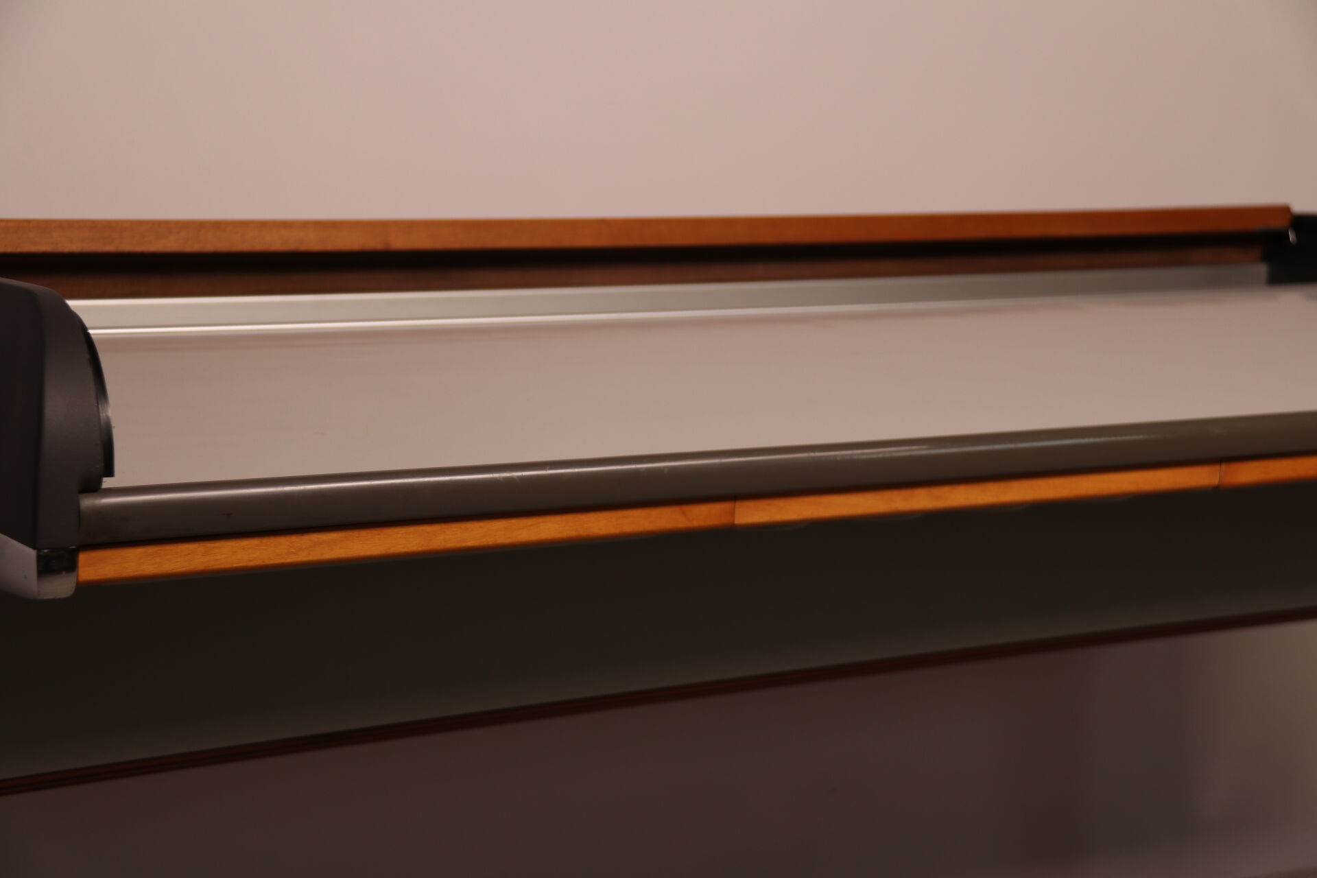 'Action office desk'  in walnut  designed by George Nelson  for Herman Miller - US - 1960's