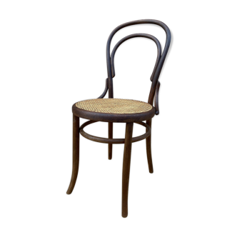 Tuna and curved wooden bistro chair