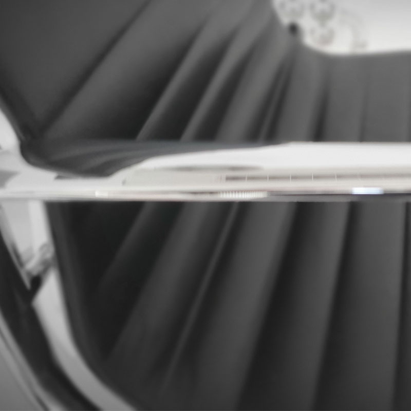 EA 108 armchair in black leather Vitra