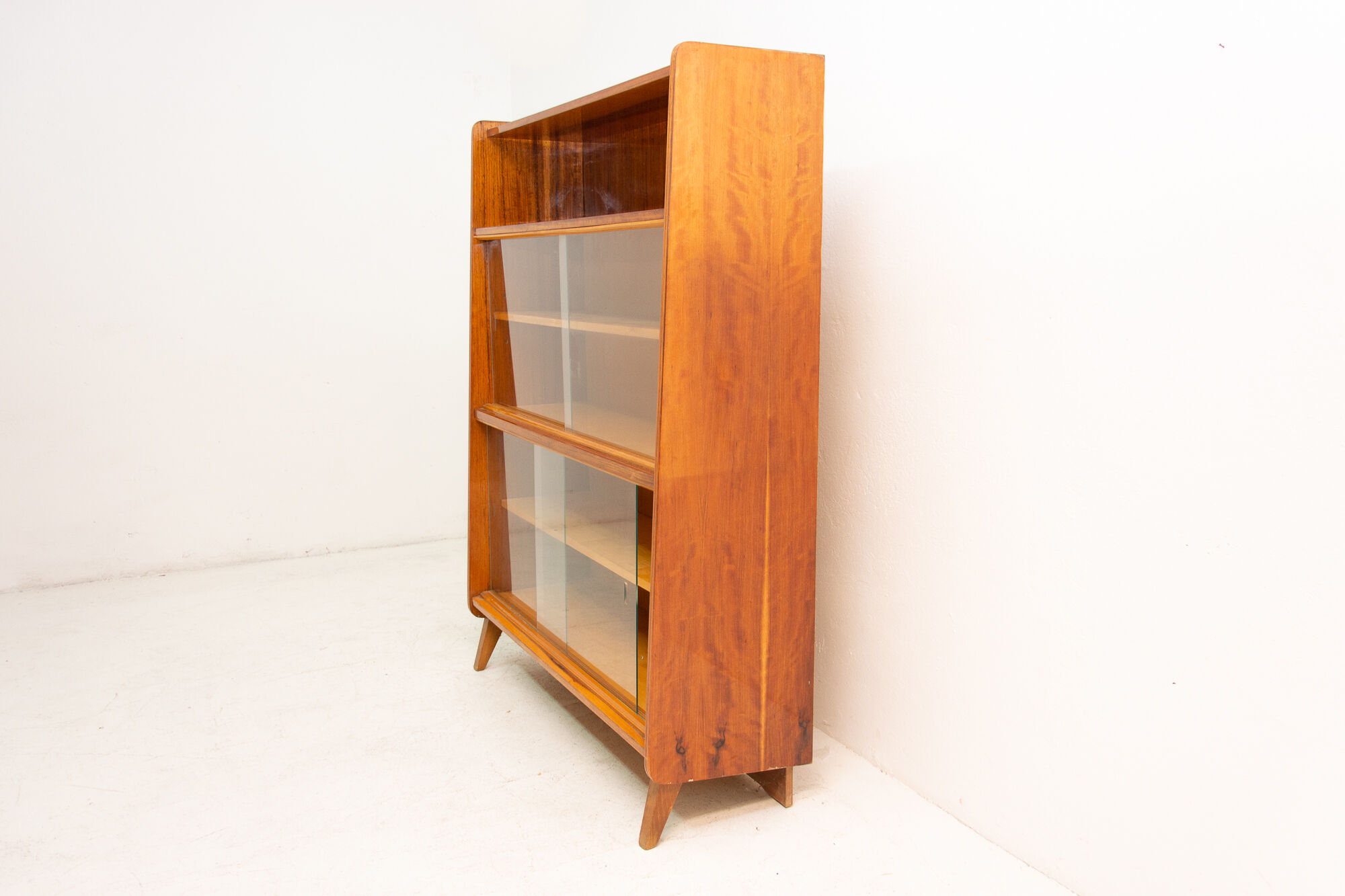 Bibliothèque vintage du milieu du siècle par František Jirák, années 1960, Tchécoslovaquie