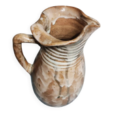 Pitcher signed Eugène Lion