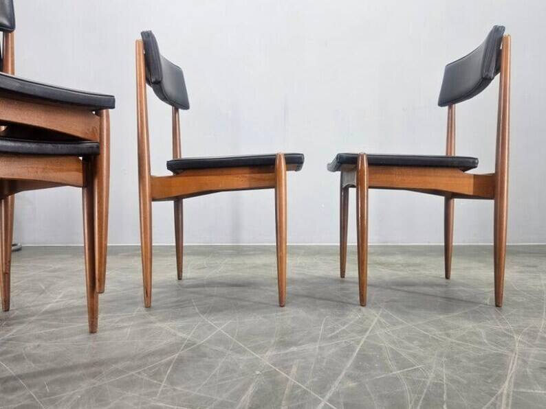 Set of Four Rare Midcentury Dining Chairs, Denmark, 1970s