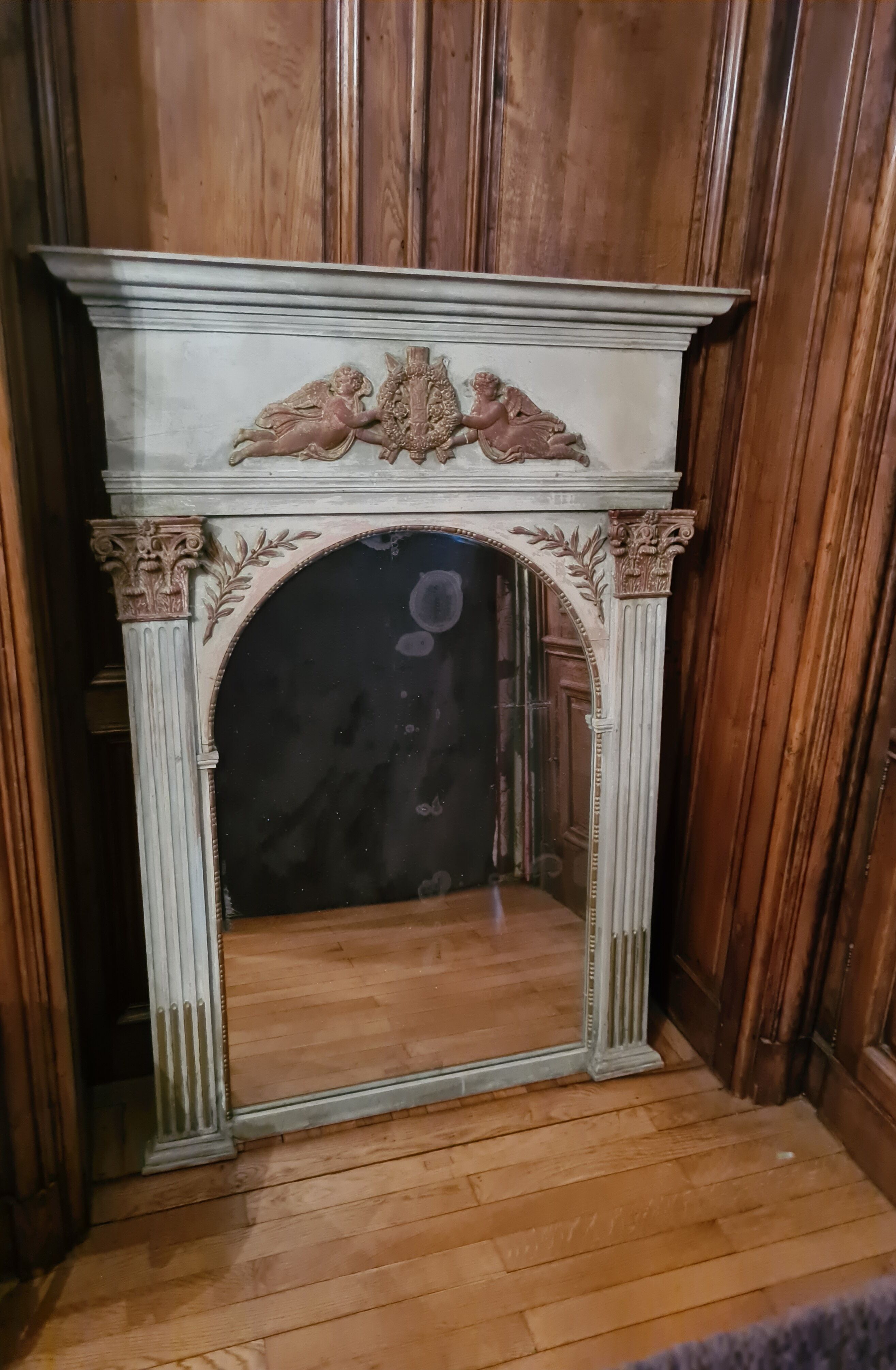 Trumeau in lacquered wood late eighteenth, early nineteenth