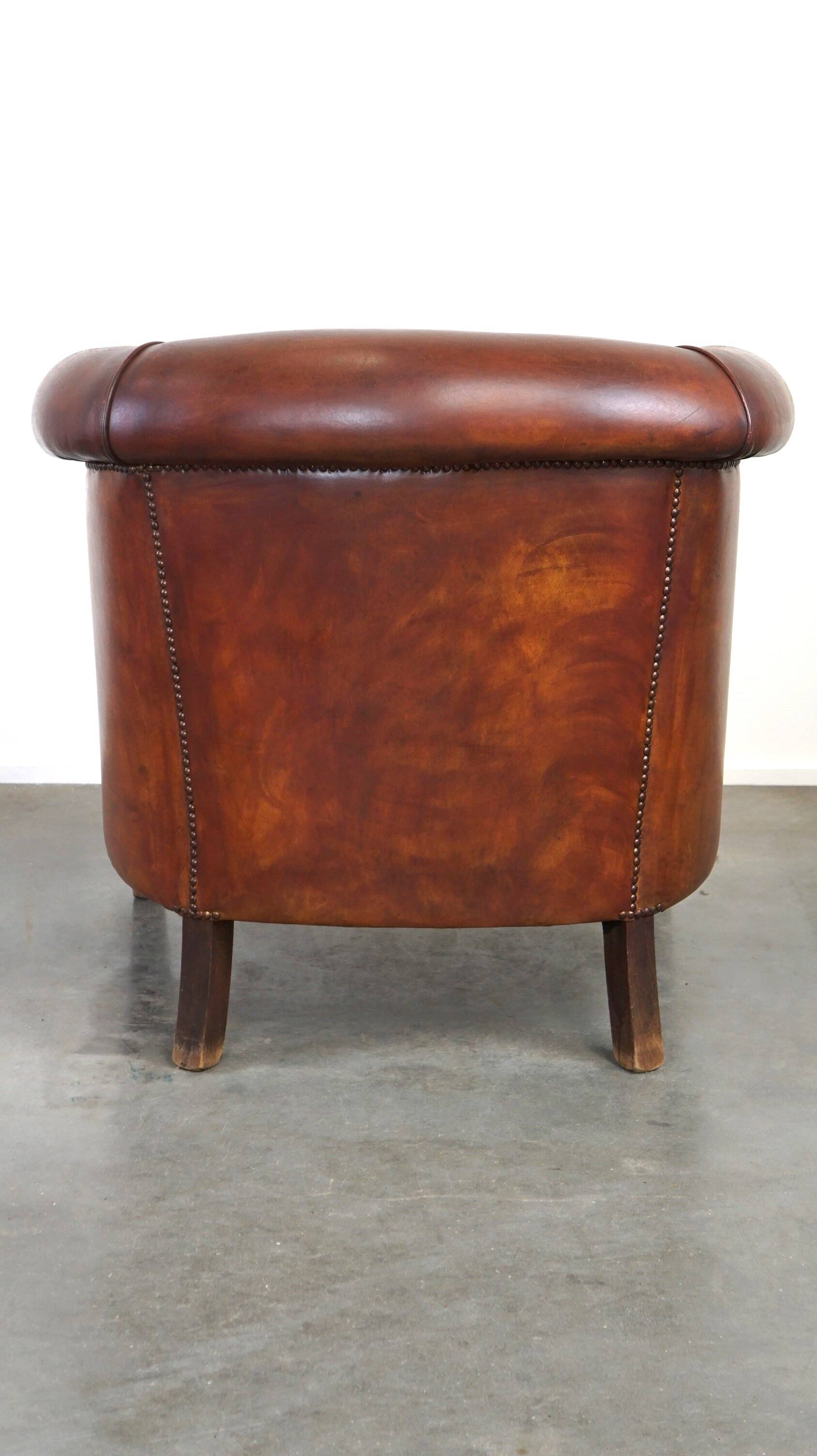 Comfortable, Spacious Sheepskin Leather Club Chair with a Loose Seat Cushion