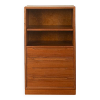 Elegant chest of drawers from the 1960s