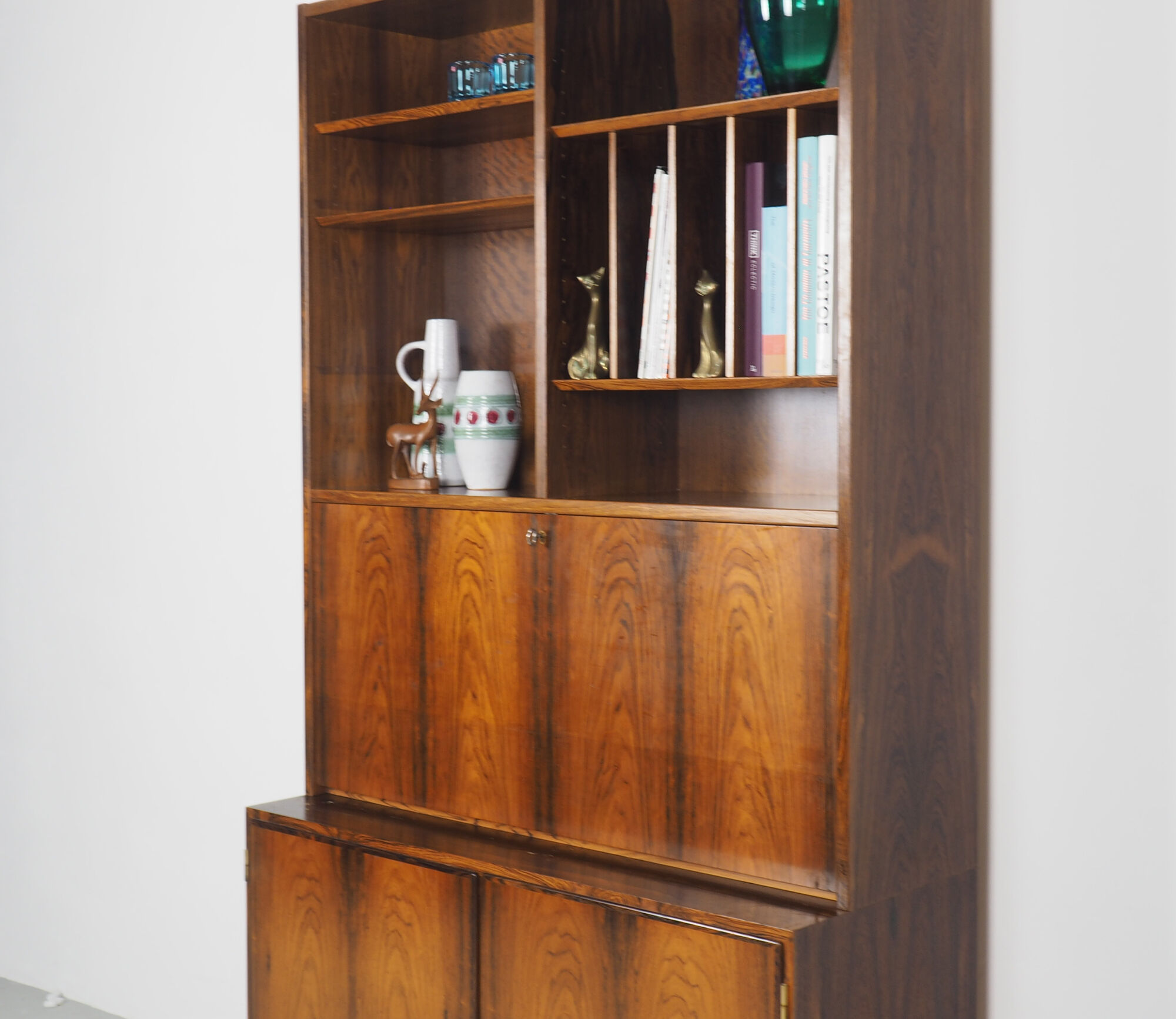 Rosewood bookcase with writing desk by Carlo Jensen for Hundevad, 60