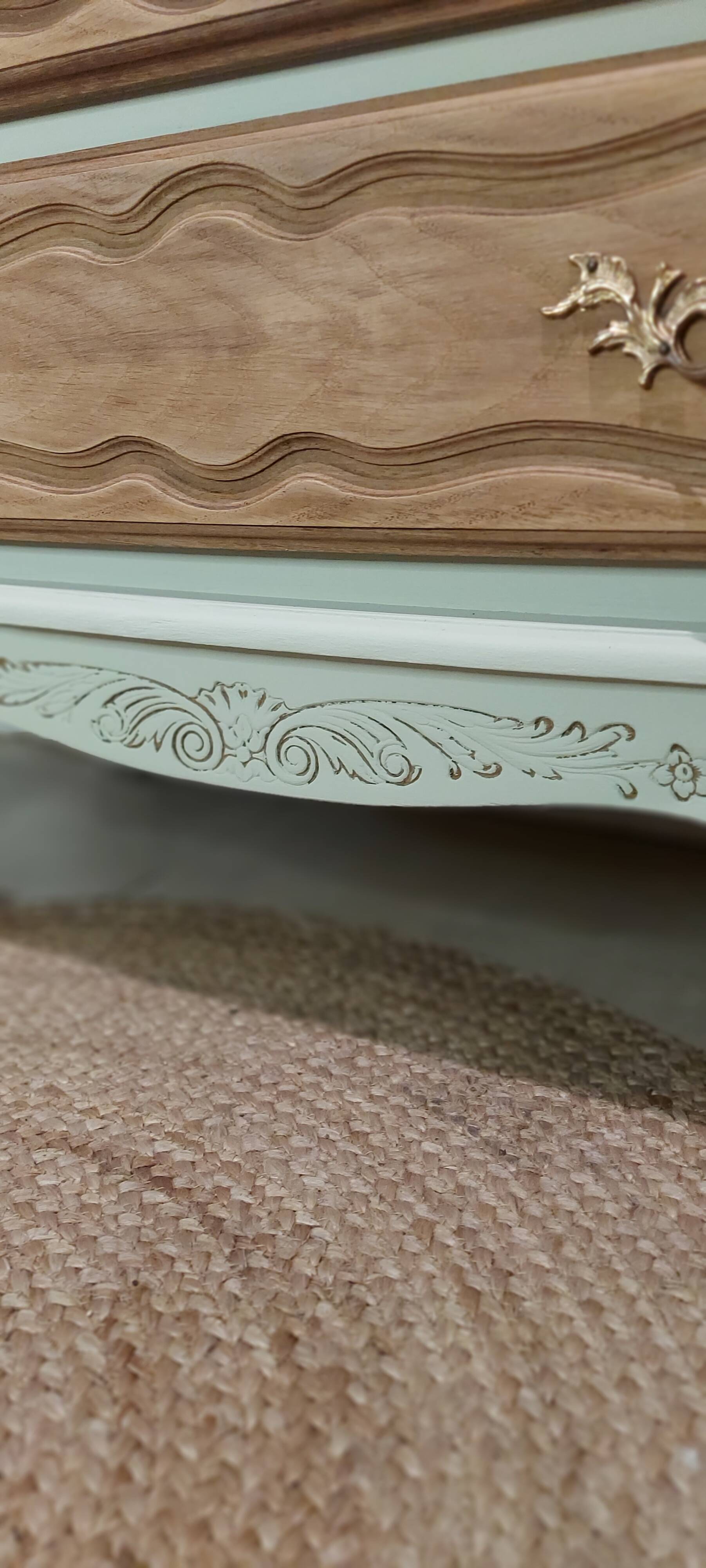 Louis XV style chest of drawers