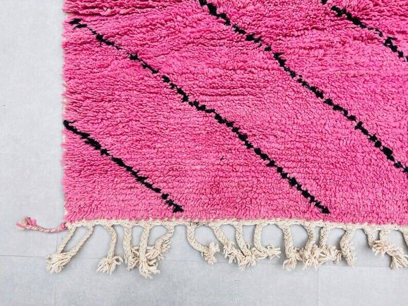 Handmade traditional wool rug size 150 x 250 cm