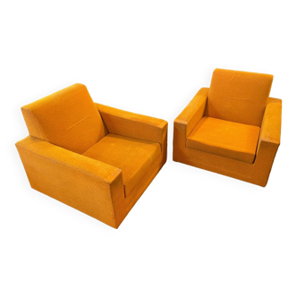 Pair of orange armchairs dating from the 70s design
