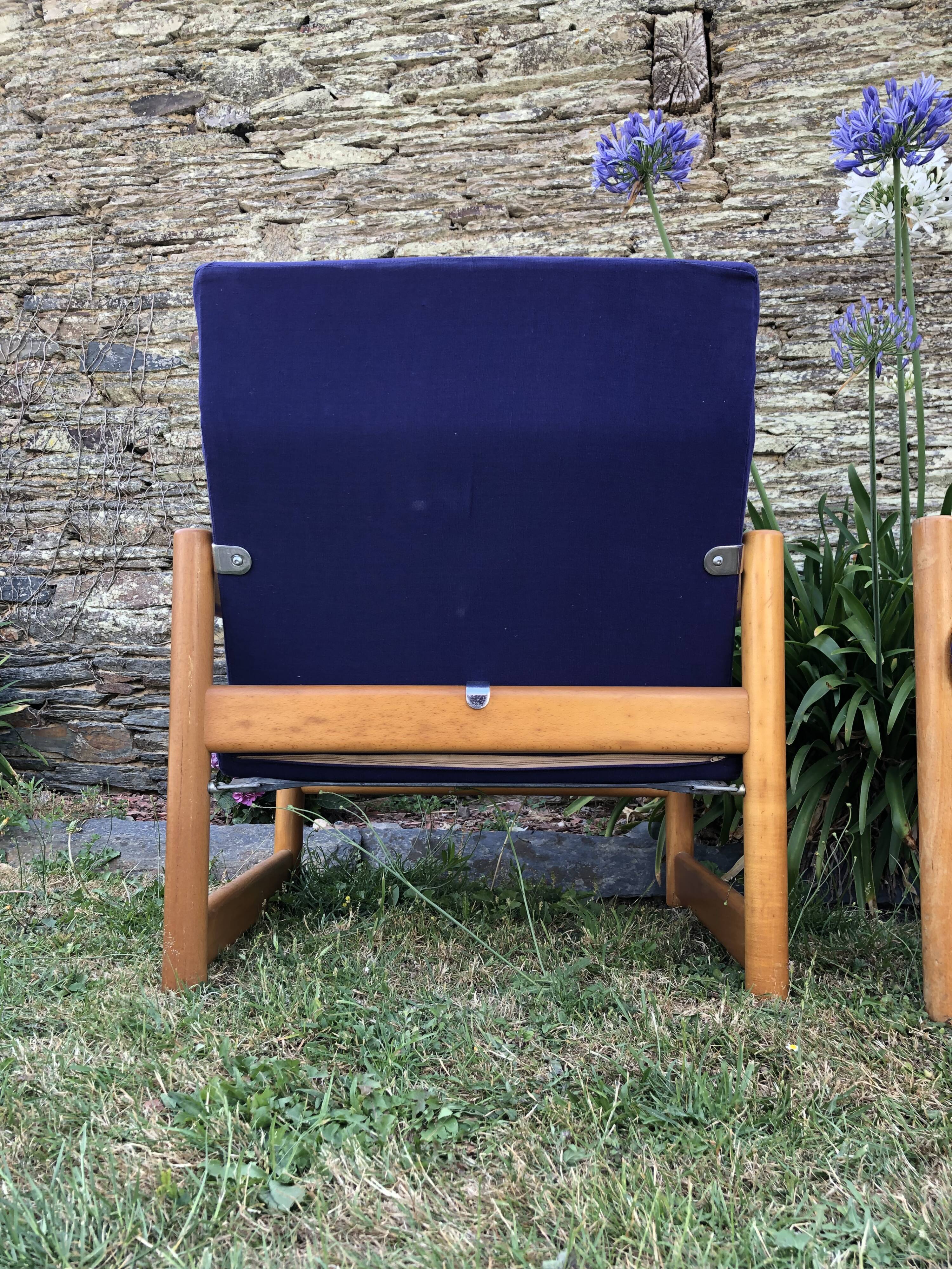 Duo de fauteuils vintage en hêtre lupton morton de john morton