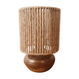 Ceramic lamp and rope
