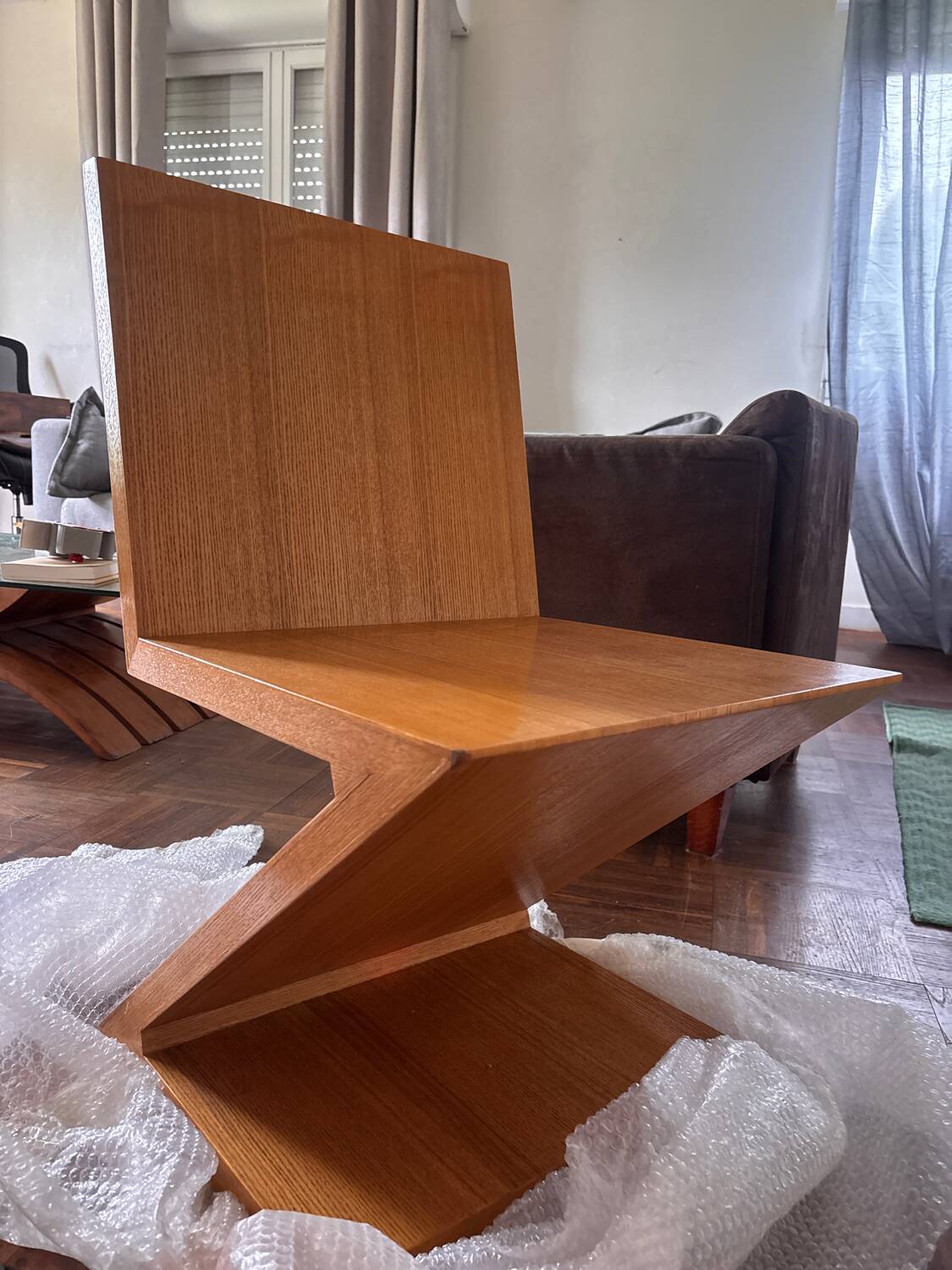 Zig zag chair pair by rietveld 1934