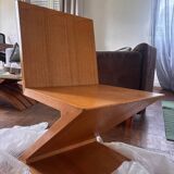 Zig zag chair pair by rietveld 1934