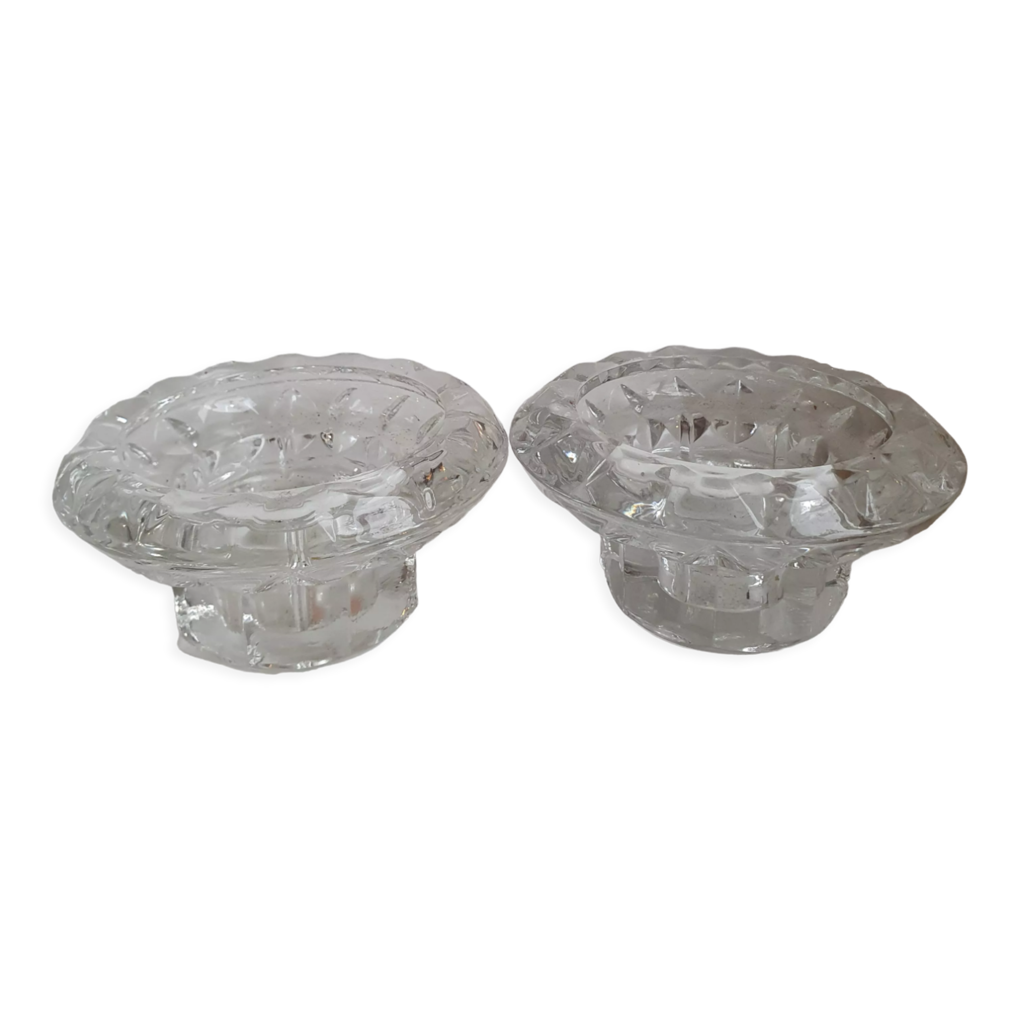 Saucer model glass candlesticks