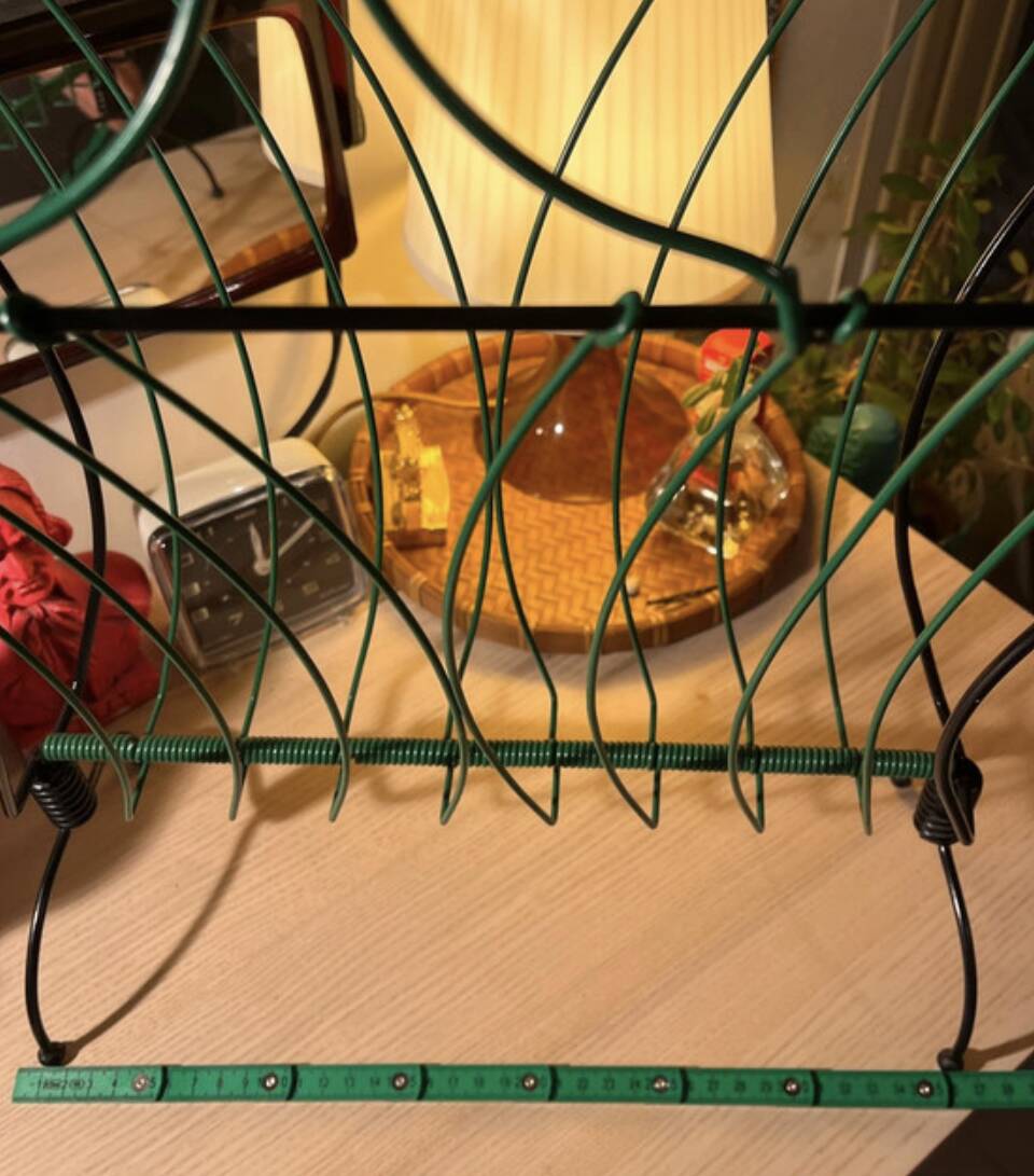 Vintage 50s metal and green wire magazine rack