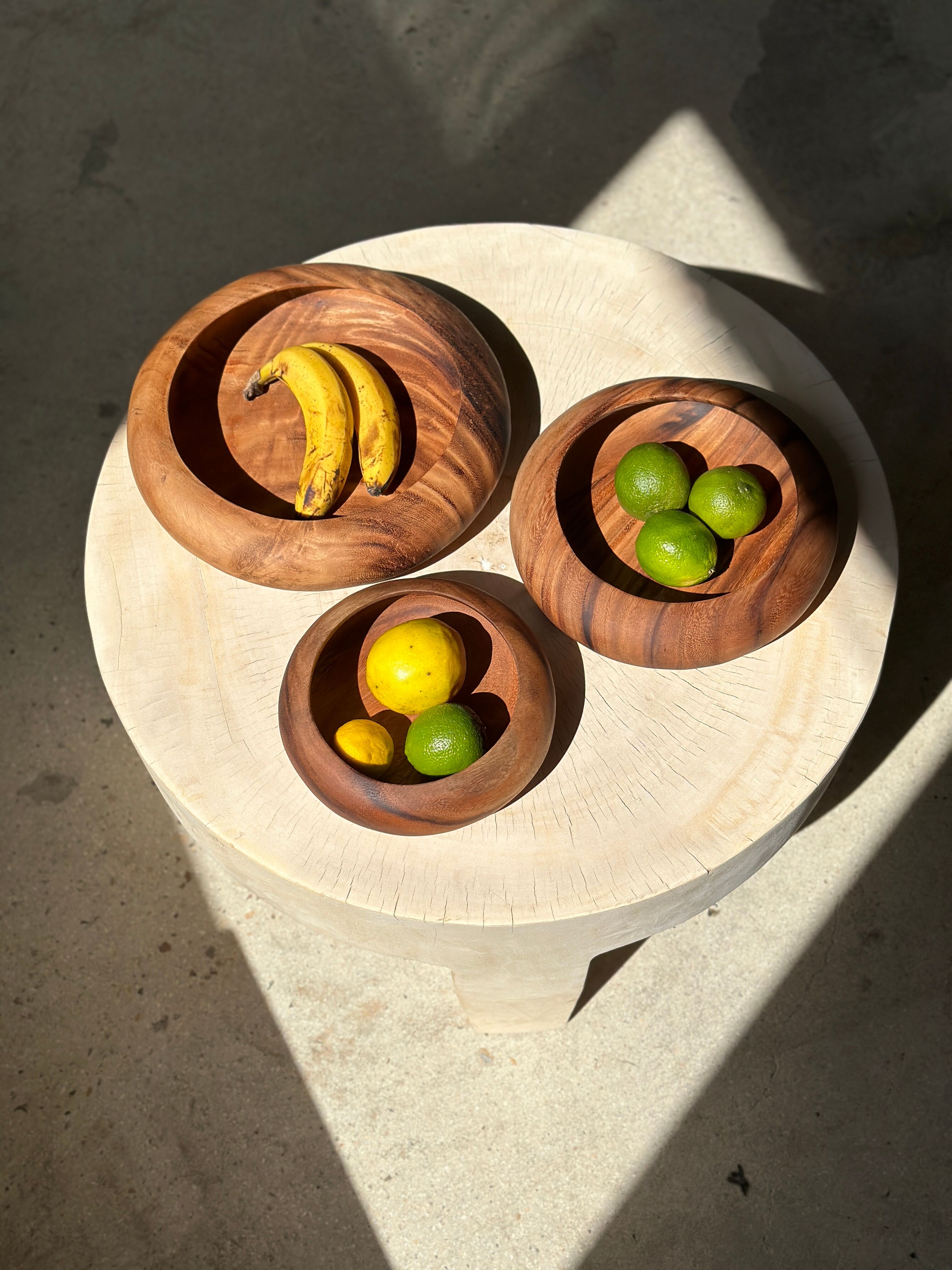 Bowl or monoxyl teak cut d:25.5