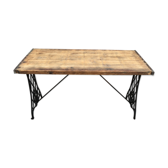 Bistro table