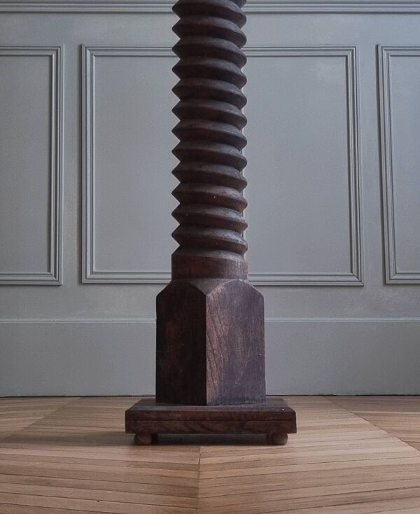 Colonne vis de pressoir en sellette à l'italienne